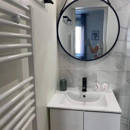 Studio 1/2 Lesage#garedereims Apartman